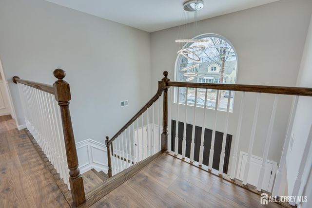 7 Vale Street, Edison, NJ 08817