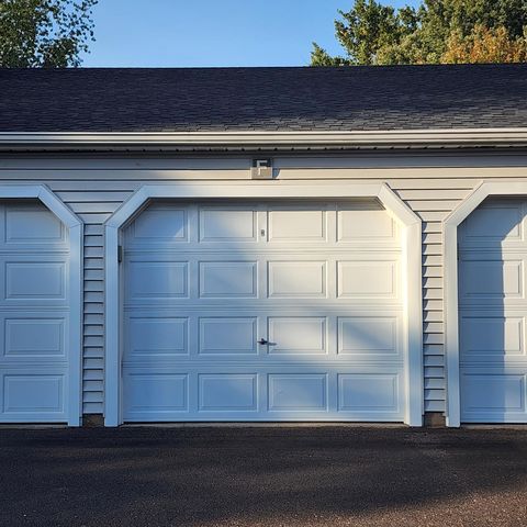 1721 Fulham Street F, Lauderdale, MN 55113