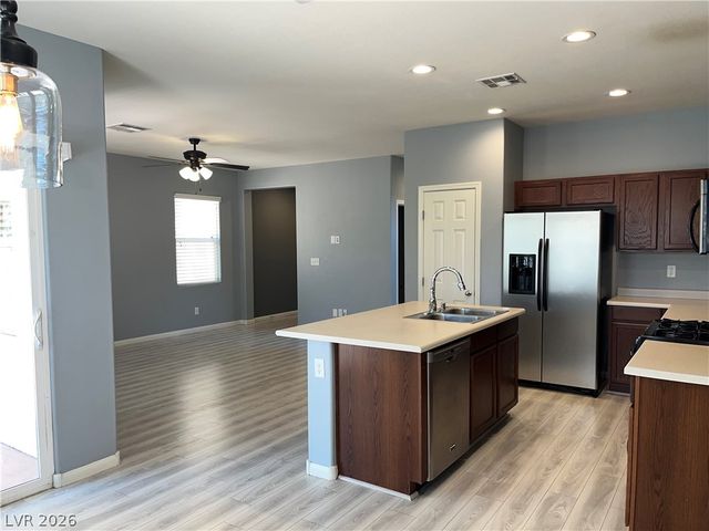 1533 Sagrada Court, Henderson, NV 89074