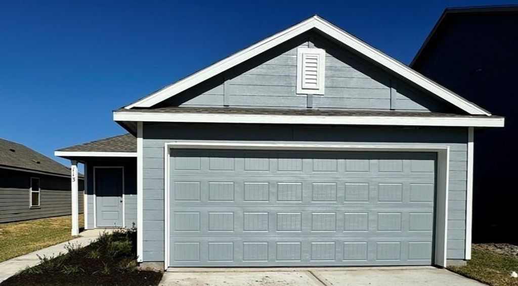 1301 Charlotte Way, Wharton, TX 77488