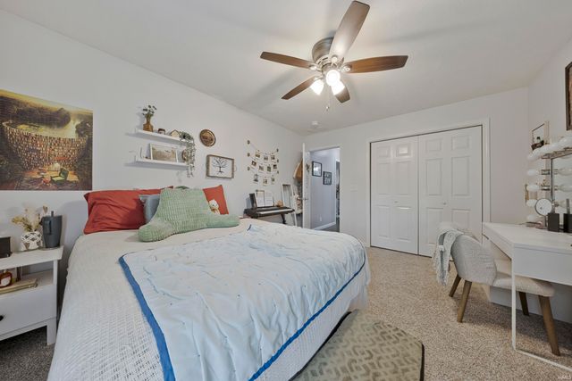7781 Saint Jordan Circle, Newburgh, IN 47630