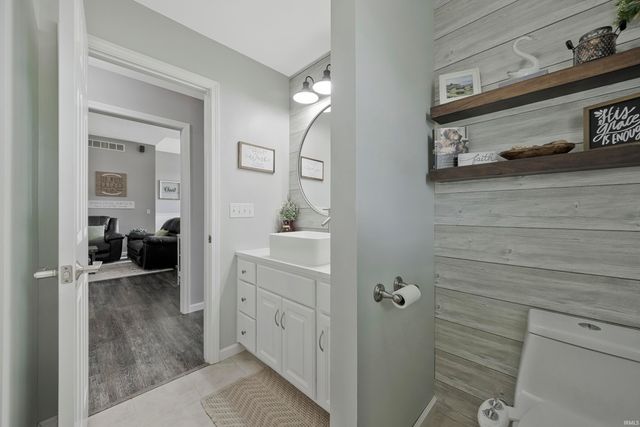 7781 Saint Jordan Circle, Newburgh, IN 47630