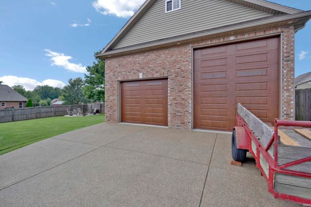 7781 Saint Jordan Circle, Newburgh, IN 47630