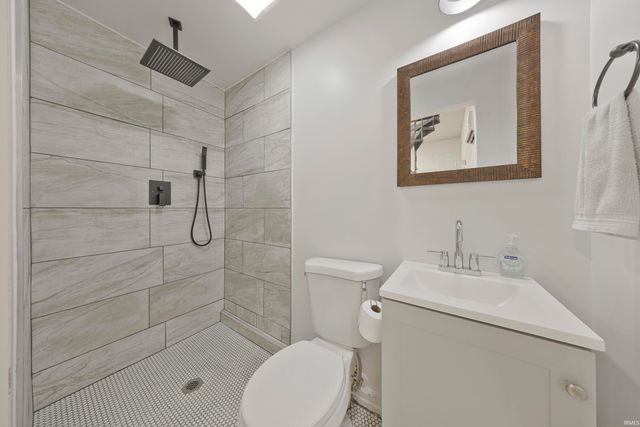 7781 Saint Jordan Circle, Newburgh, IN 47630