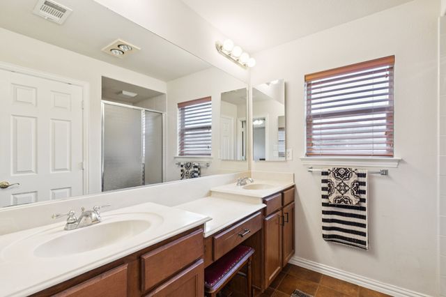 9600 Applewood Trail, Denton, TX 76207