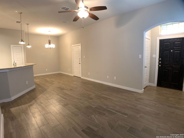 537 CREEKSIDE FRST, New Braunfels, TX 78130