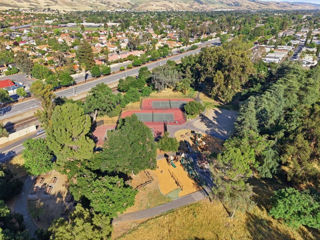 4824 River Trail Court, San Jose, CA 95136