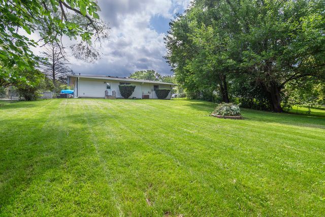 1104 Jasper Drive, Mchenry, IL 60051