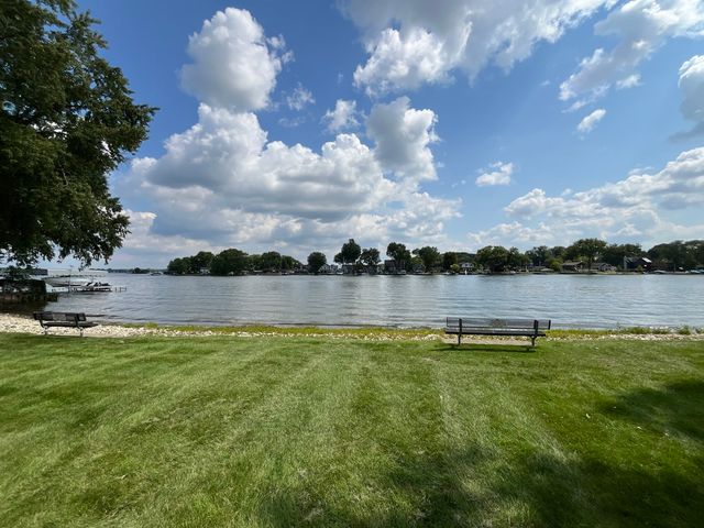 1104 Jasper Drive, Mchenry, IL 60051