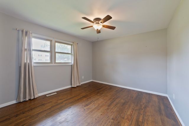 1104 Jasper Drive, Mchenry, IL 60051