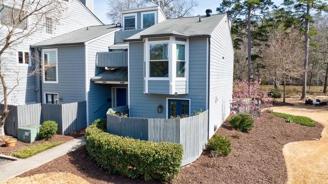 1011 Riverbend Club Drive, Atlanta, GA 30339