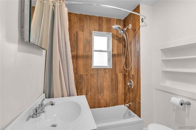 29 Lord Street, Buffalo, NY 14210