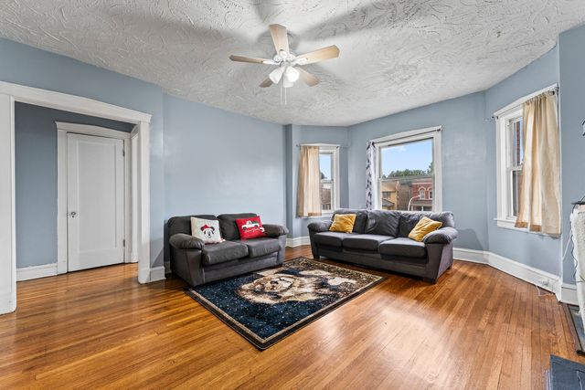 5037 W West End Avenue, Chicago, IL 60644