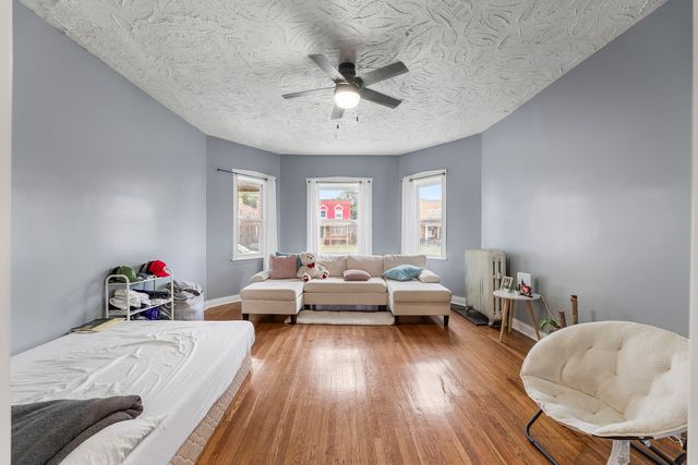 5037 W West End Avenue, Chicago, IL 60644