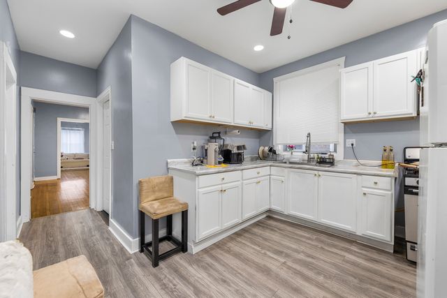 5037 W West End Avenue, Chicago, IL 60644