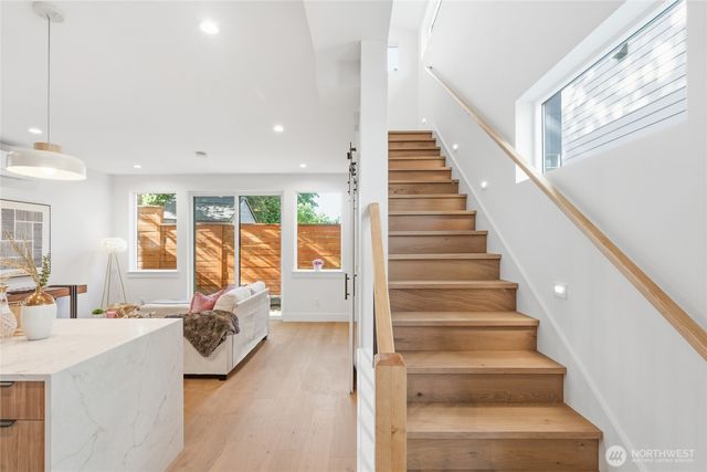 11731 Durland Avenue NE, Seattle, WA 98125