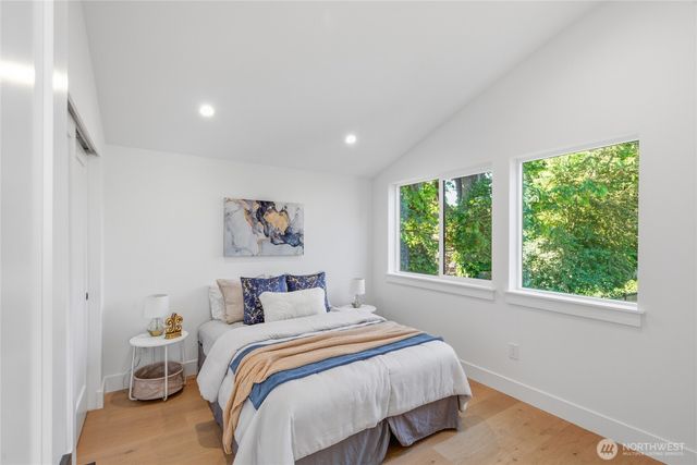 11731 Durland Avenue NE, Seattle, WA 98125