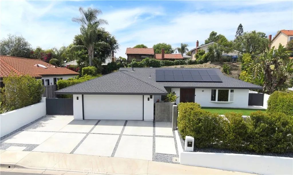 25761 Serenata, Mission Viejo, CA 92691