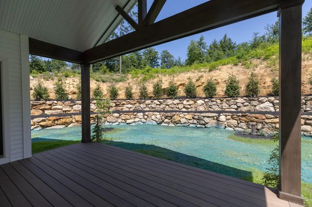 25 Indian Rock Road, Bedford, NH 03110