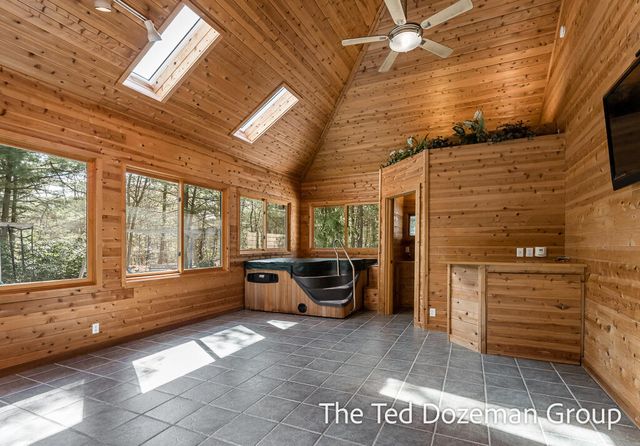 16616 Riley Street, Park Twp, MI 49424