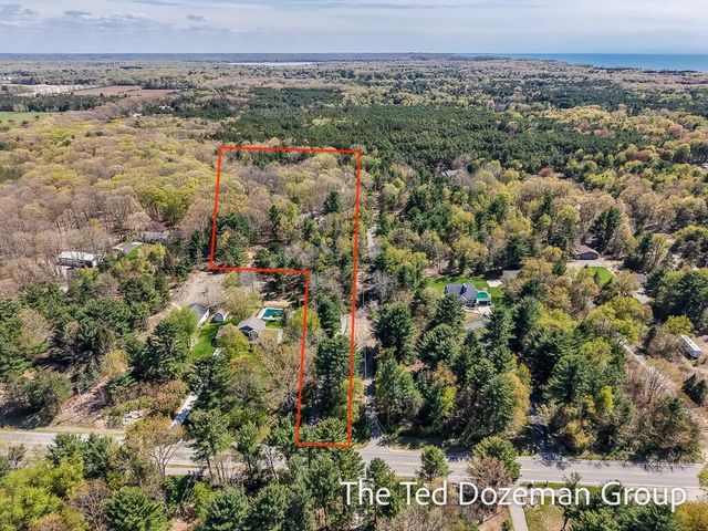 16616 Riley Street, Park Twp, MI 49424