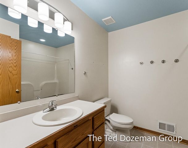 16616 Riley Street, Park Twp, MI 49424