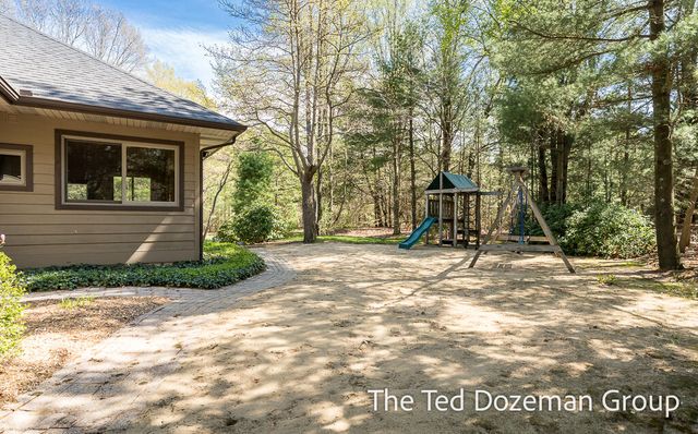 16616 Riley Street, Park Twp, MI 49424