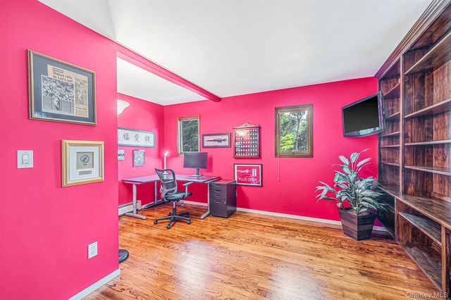 4 Kroft Court, Huntington, NY 11743
