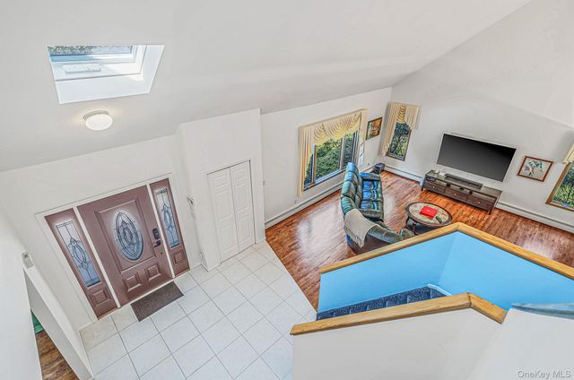 4 Kroft Court, Huntington, NY 11743