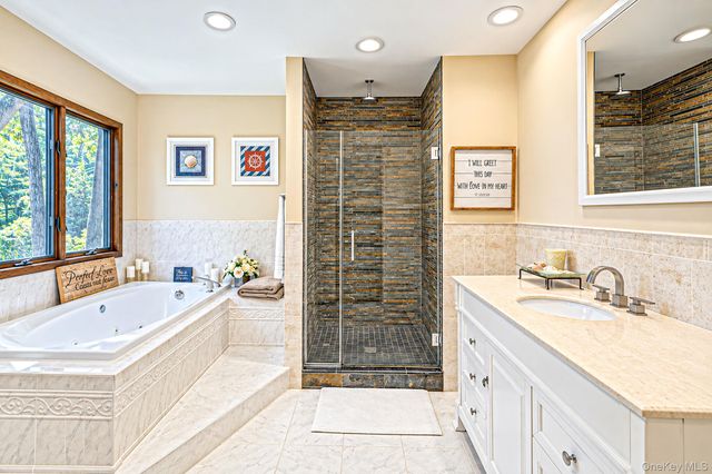 4 Kroft Court, Huntington, NY 11743