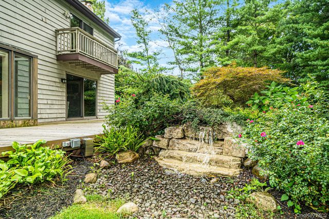 4 Kroft Court, Huntington, NY 11743