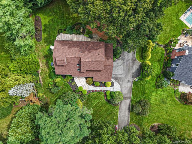 4 Kroft Court, Huntington, NY 11743