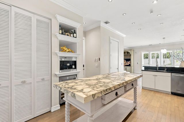 1431 SE 2ND Court, Fort Lauderdale, FL 33301
