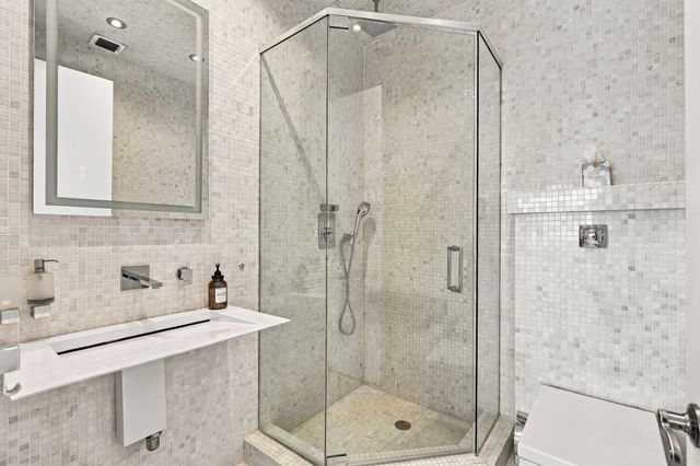 1431 SE 2ND Court, Fort Lauderdale, FL 33301