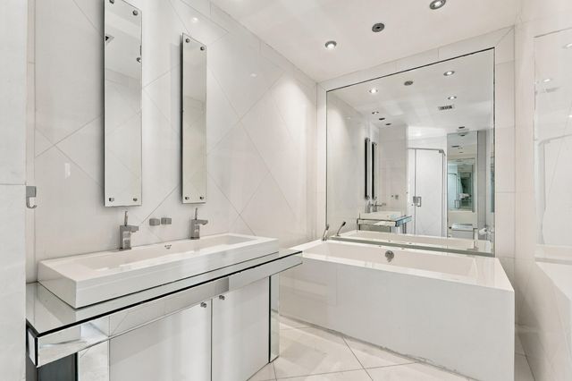 1431 SE 2ND Court, Fort Lauderdale, FL 33301