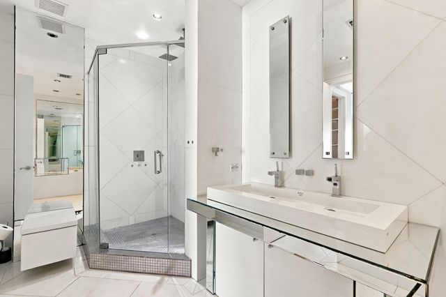 1431 SE 2ND Court, Fort Lauderdale, FL 33301