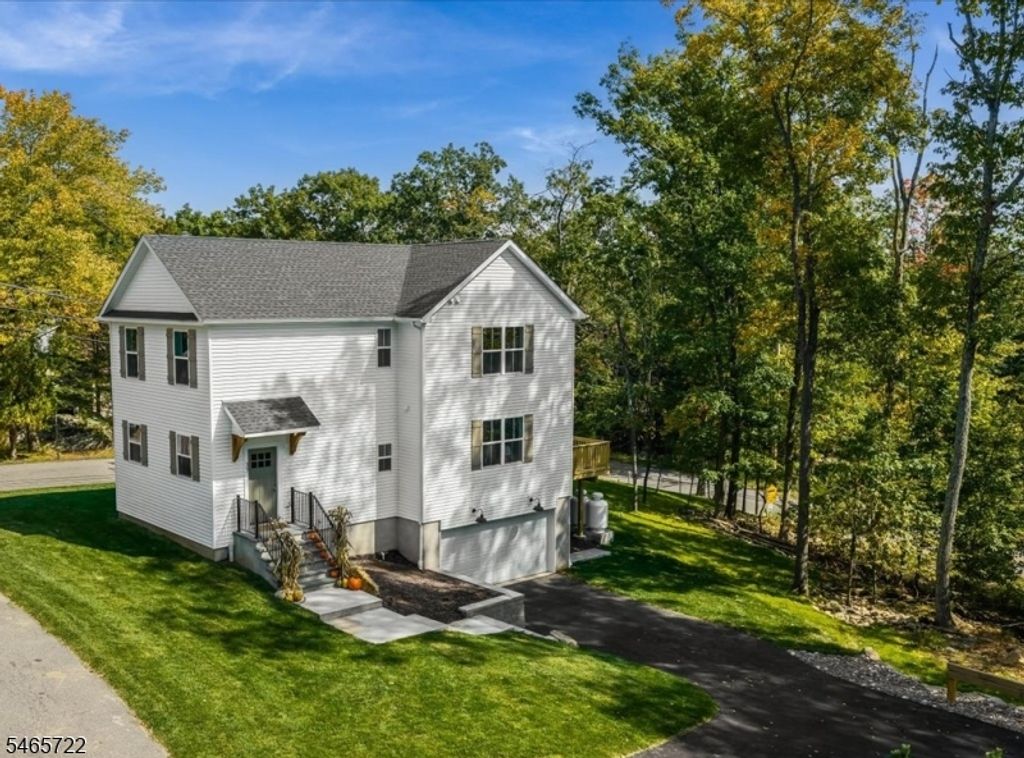 39 Madison Trail, Hopatcong Boro, NJ 07843 — exterior