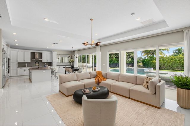 19886 Meadowside Lane, Boca Raton, FL 33498