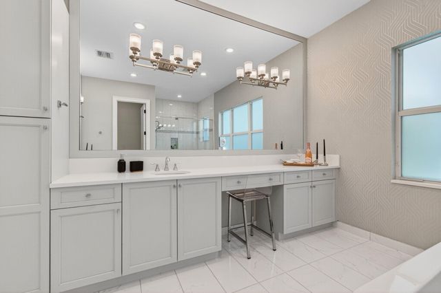 19886 Meadowside Lane, Boca Raton, FL 33498