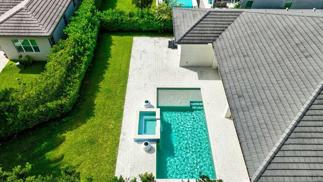19886 Meadowside Lane, Boca Raton, FL 33498