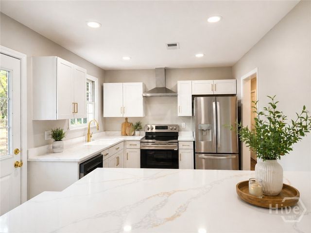 128 Paradise Drive, Savannah, GA 31406