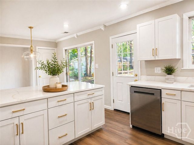 128 Paradise Drive, Savannah, GA 31406