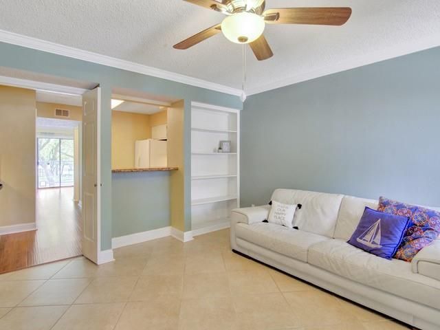 1140 Marina Bay Drive 110A, Kemah, TX 77565