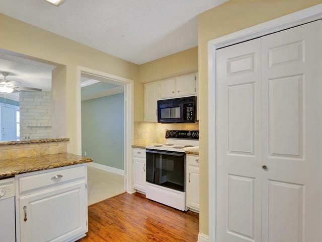 1140 Marina Bay Drive 110A, Kemah, TX 77565