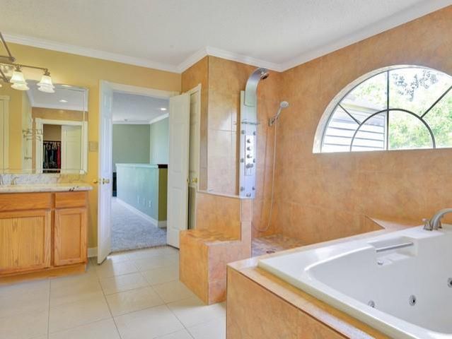 1140 Marina Bay Drive 110A, Kemah, TX 77565