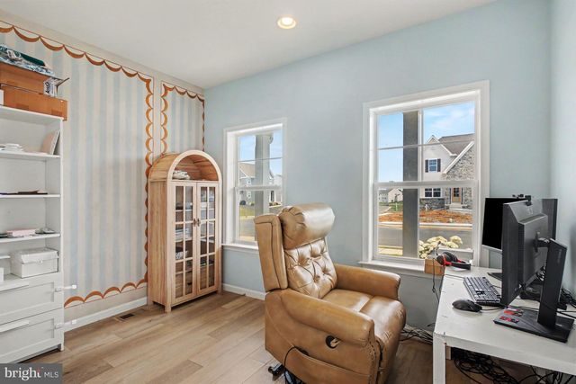 1223 HERSHEY LN, Lancaster, PA 17601