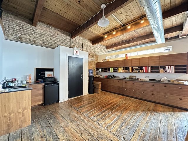 3124 W CARROLL Street 2F, Chicago, IL 60612