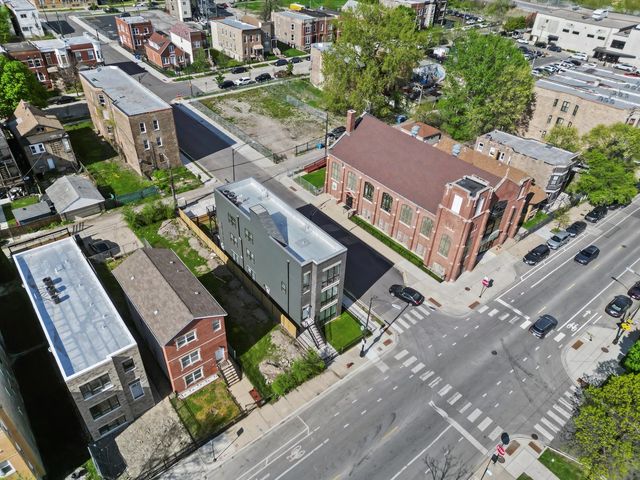 2700 W Jackson Boulevard, Chicago, IL 60612