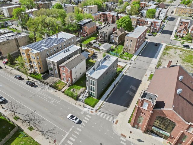 2700 W Jackson Boulevard, Chicago, IL 60612