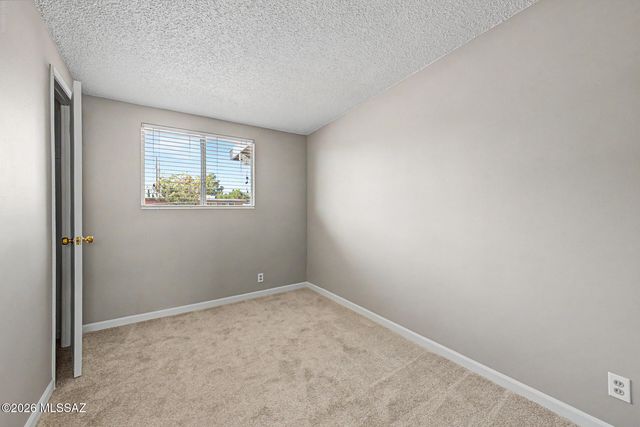 7902 E Winnepeg Drive, Tucson, AZ 85730